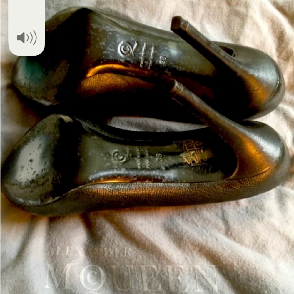 ALEXANDER MCQUEEN BLACK LEATHER GOLD DIAMOND SKULL Vintage Heels Pump Stilettos - Picture 3 of 8